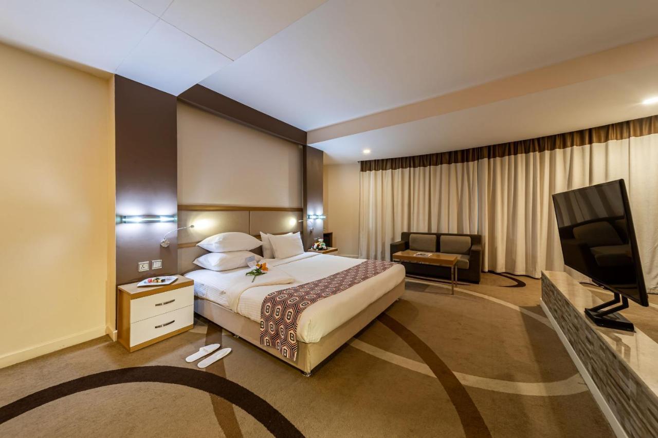 Prideinn Azure Hotel Nairobi Westlands Екстер'єр фото