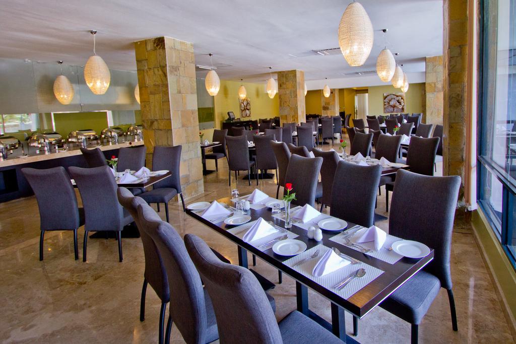 Prideinn Azure Hotel Nairobi Westlands Екстер'єр фото