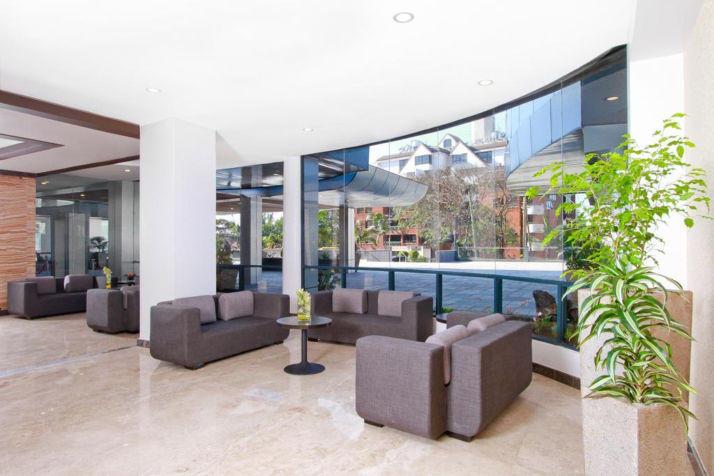 Prideinn Azure Hotel Nairobi Westlands Екстер'єр фото