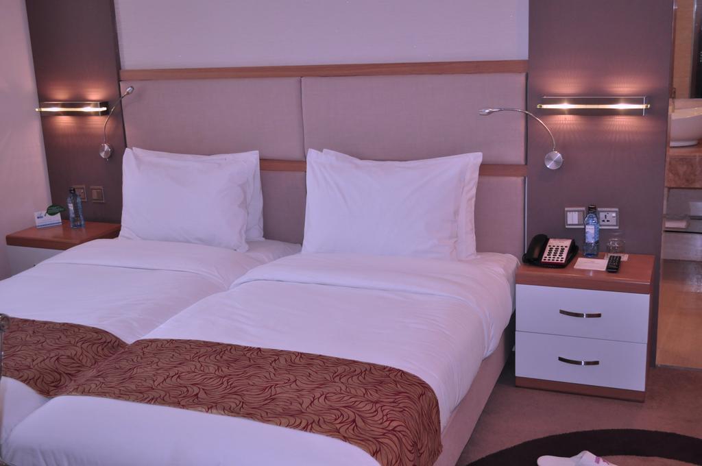 Prideinn Azure Hotel Nairobi Westlands Екстер'єр фото